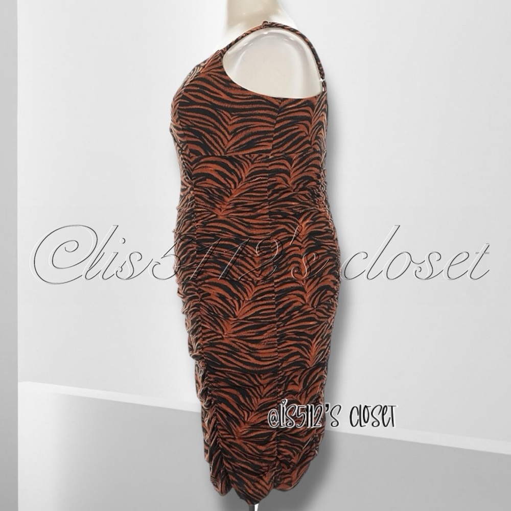 Torrid Tiger Animal Print Studio Knit Shirred Bodycon Dress 2X 18 20 - Picture 6 of 16